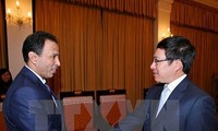 Pham Binh Minh reçoit l’ambassadeur des Emirats arabes unis